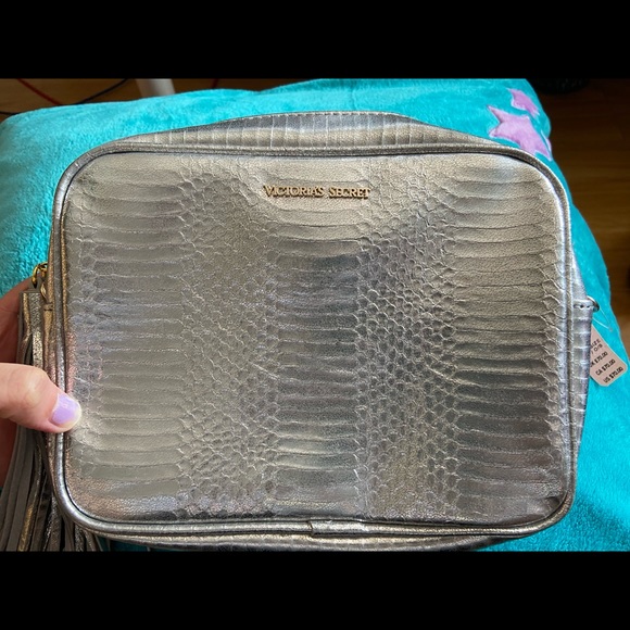 Victoria Secret Bag - Picture 2 of 2